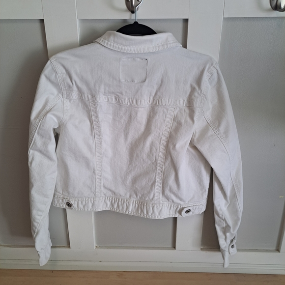 Maurices Girls White Denim Jacket – Size XL - Picture 3 of 6